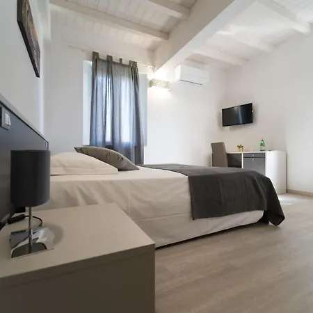 Claudio 4*